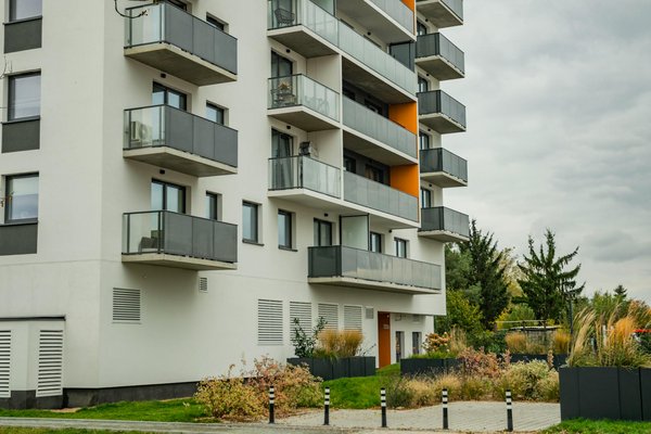 Porte coulissante salle de bain : optimiser l'espace avec style